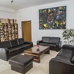 雷德尼斯戈蓝酒店 4*